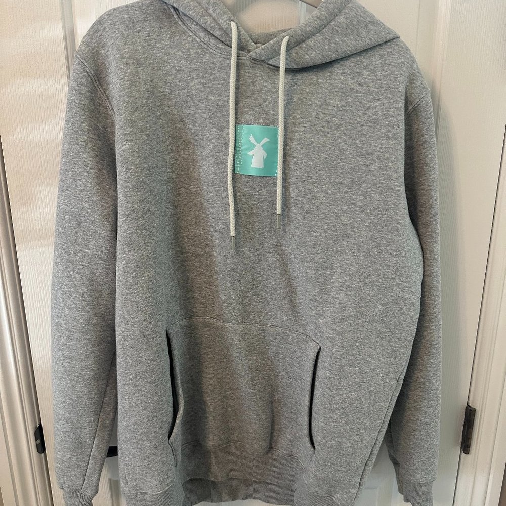 Dutch Bros. Unisex Large Gray Heather Sweatshirt